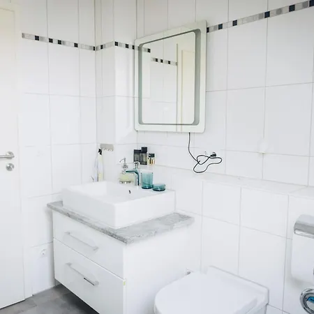 Raum Life - Design In Homestay Hallbergmoos