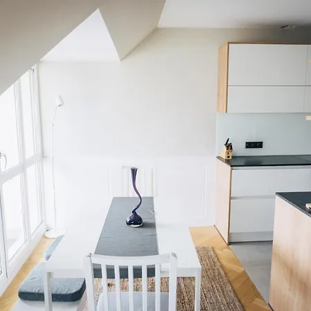 Raum Life - Design In Homestay